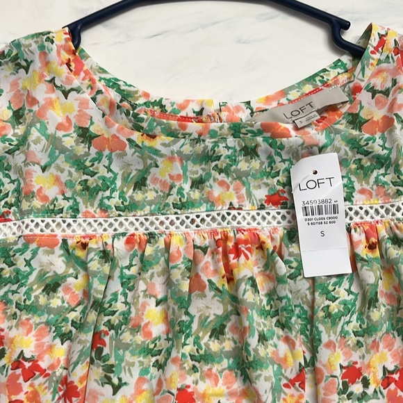 Loft, floral, dress shirt - Picture 3 of 5